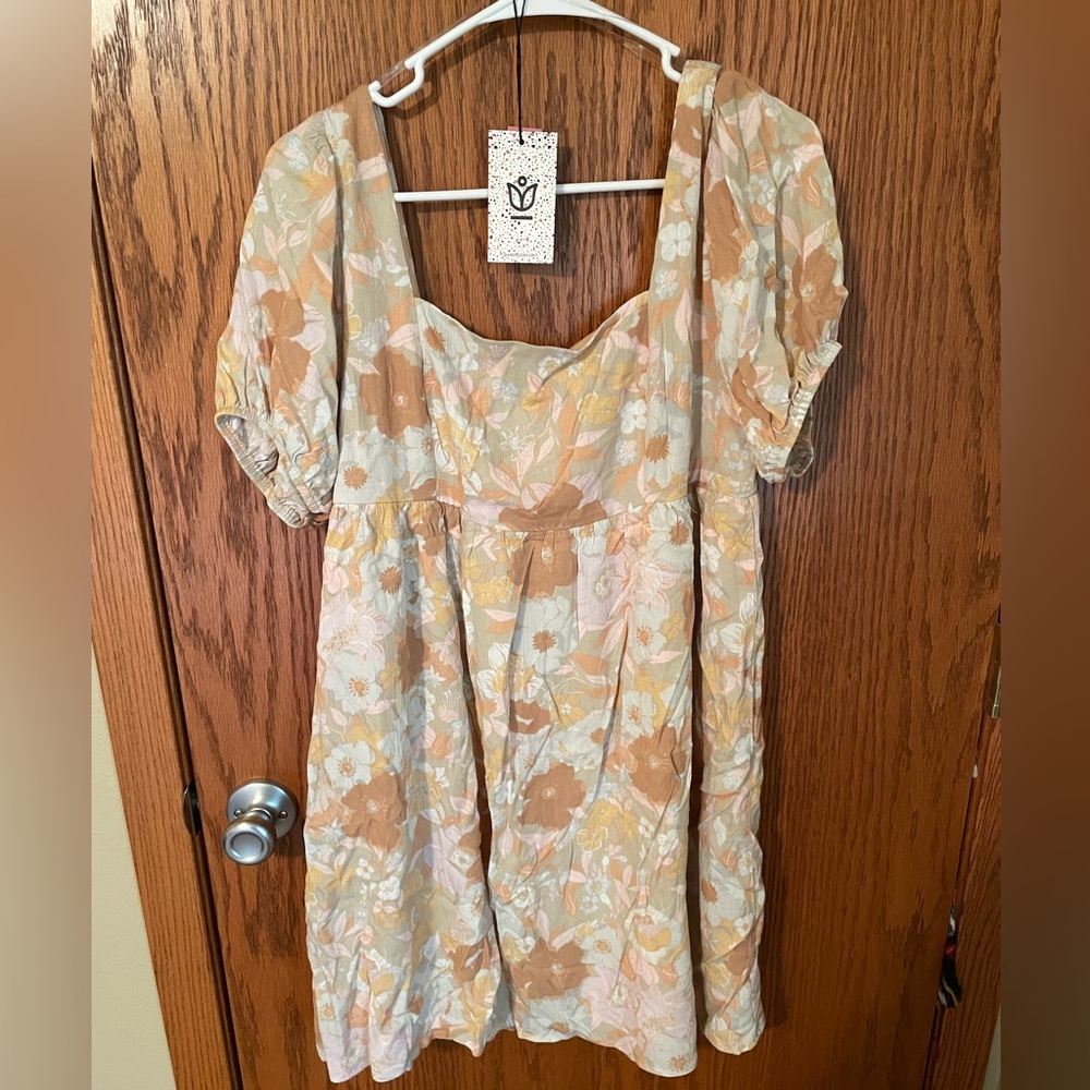 Boutique color dress